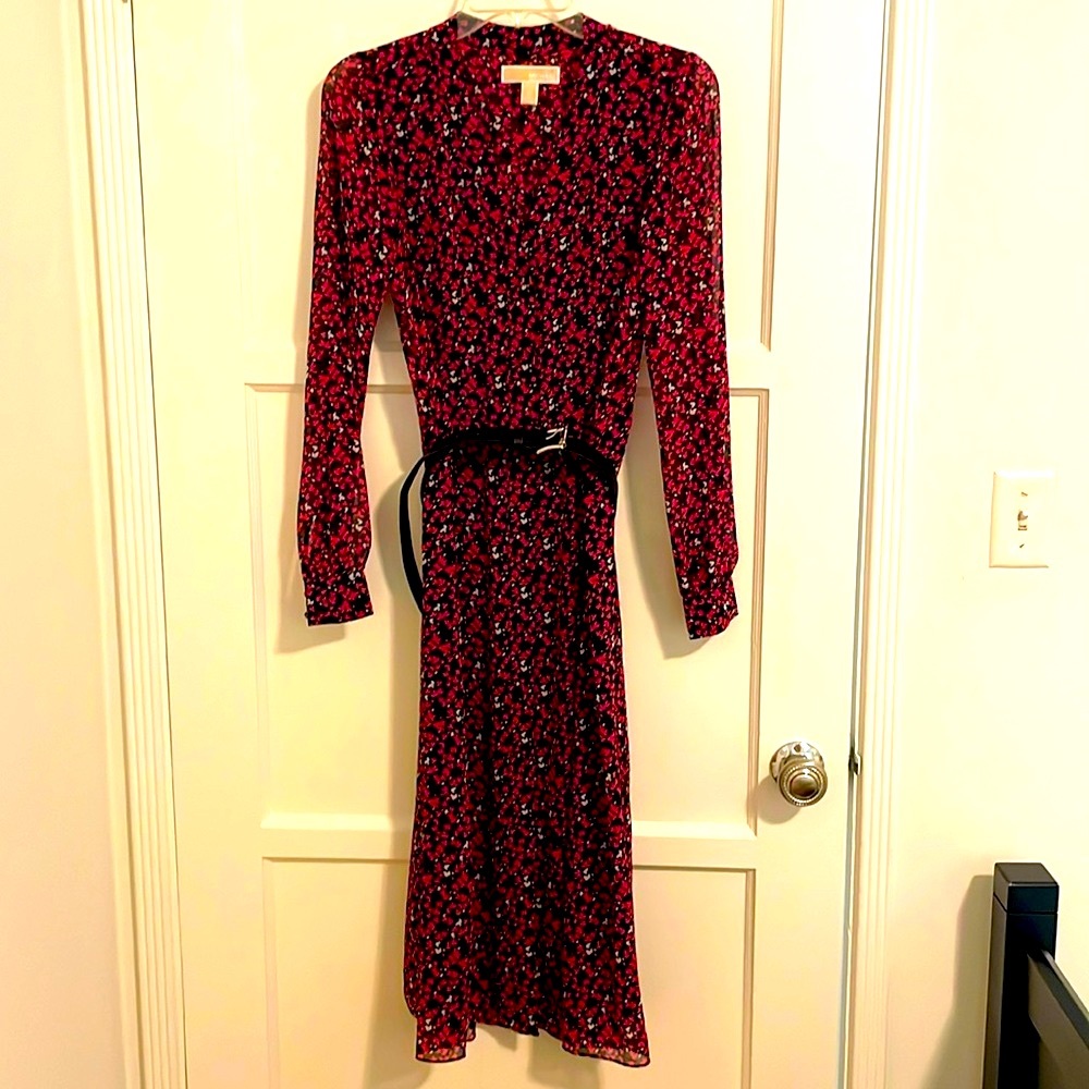 Michael Kors Belted Printed Midi Dress - Picture 2 of 16